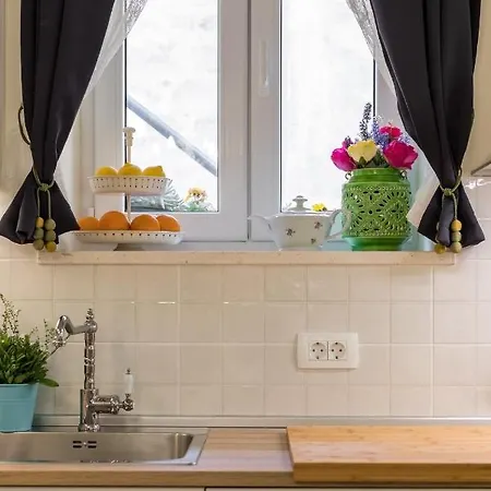 Apartamento Lovely Next To Old Town Split